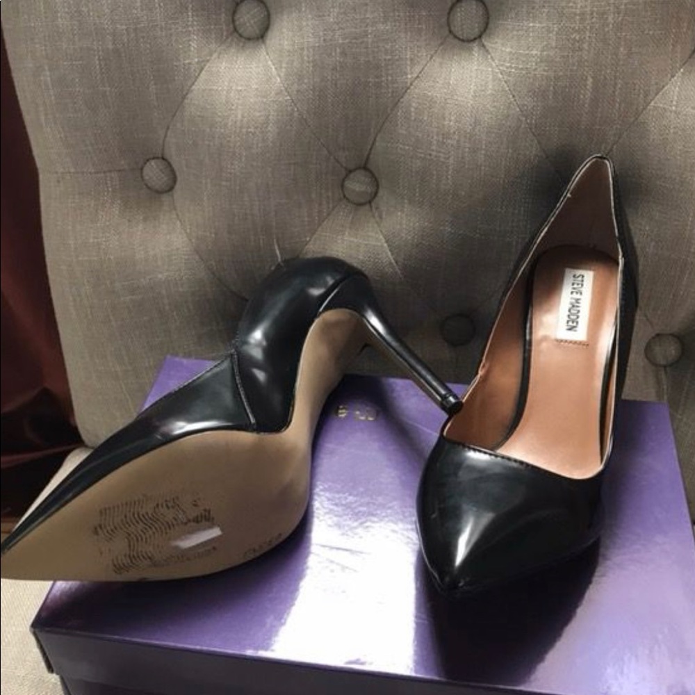 Steve Madden pumps